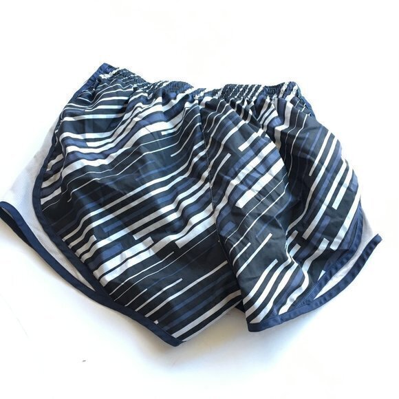 NIKE DRI-FIT SHORTS ATHLETIC‎ STRIPED SIZE M - Picture 3 of 3